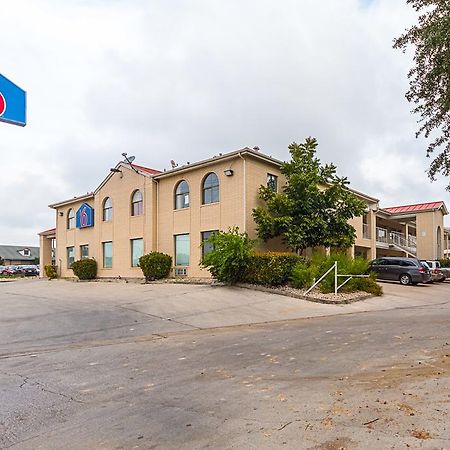 Motel 6-San Antonio, Tx - Fiesta Trails المظهر الخارجي الصورة