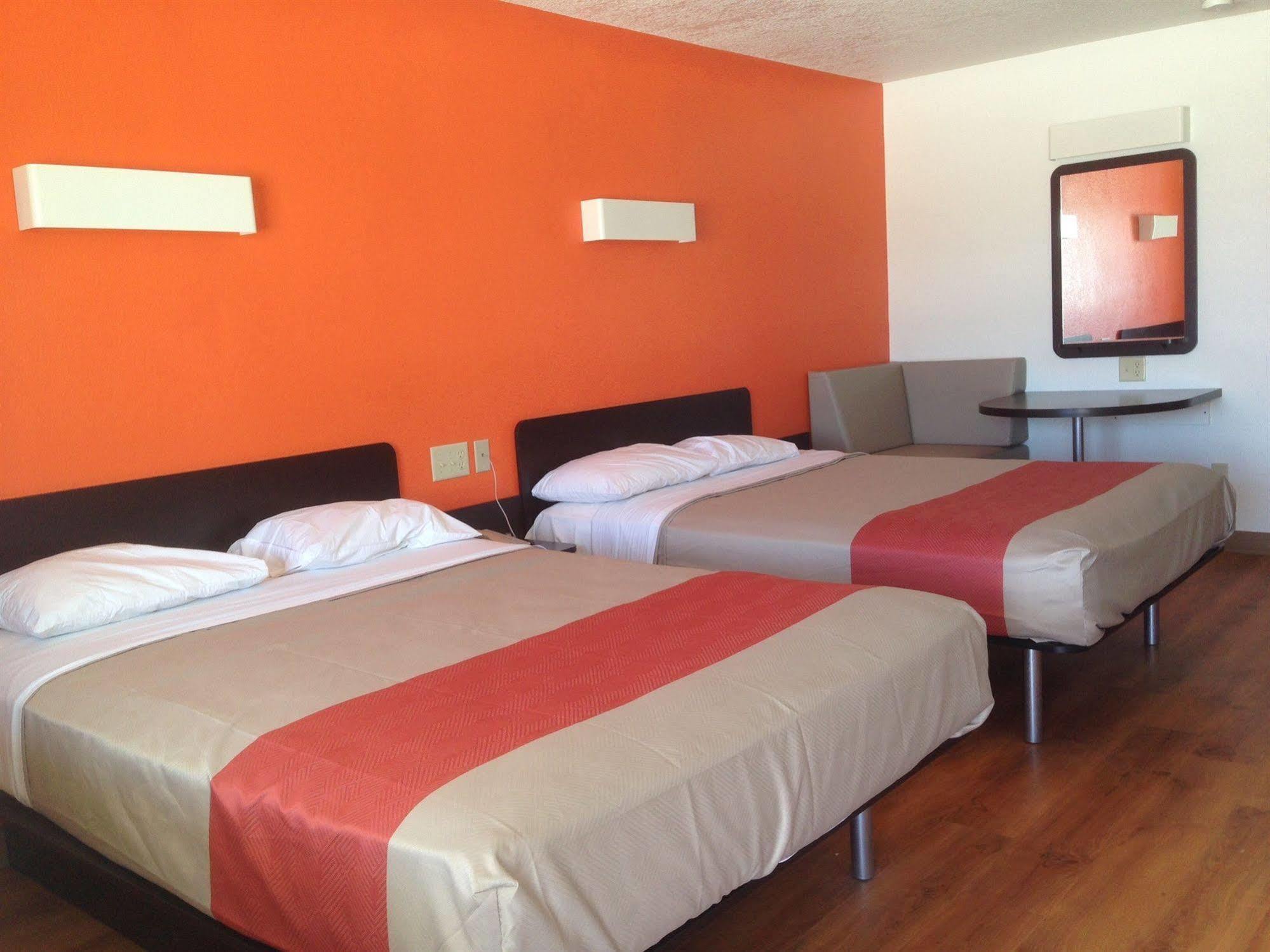 Motel 6-San Antonio, Tx - Fiesta Trails المظهر الخارجي الصورة