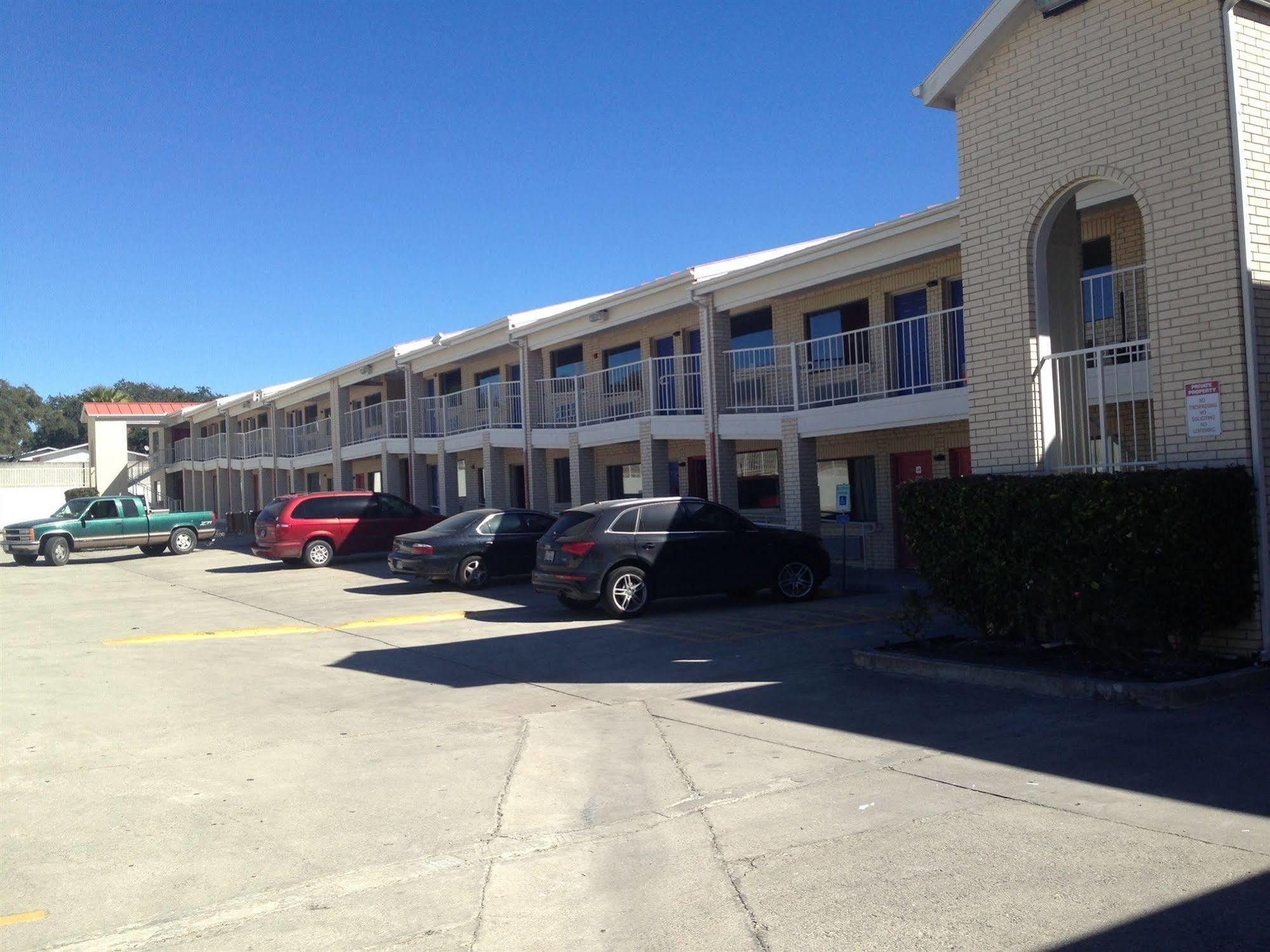 Motel 6-San Antonio, Tx - Fiesta Trails المظهر الخارجي الصورة